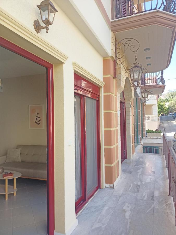 Nikola'S & Joanna'S Apartments 2 Argostoli  Bagian luar foto