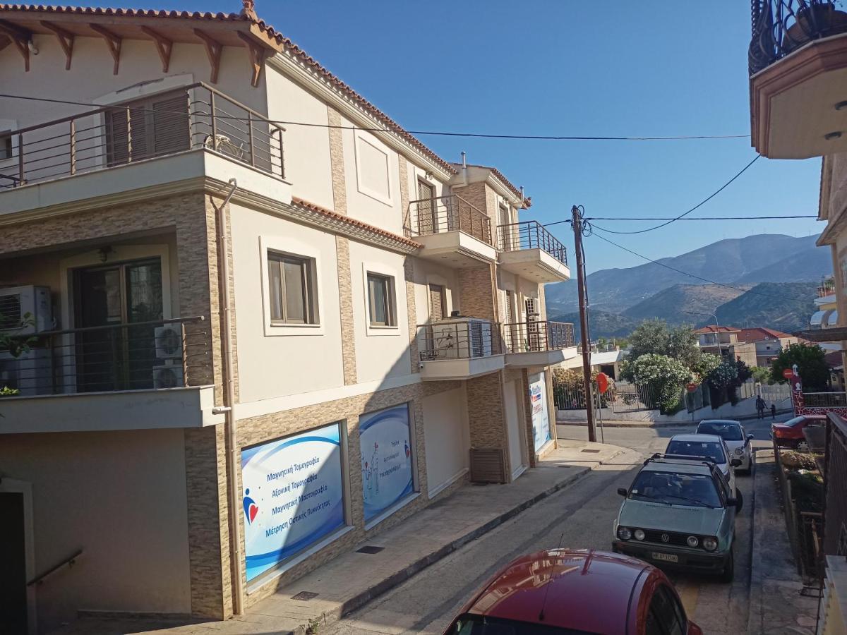 Nikola'S & Joanna'S Apartments 2 Argostoli  Bagian luar foto